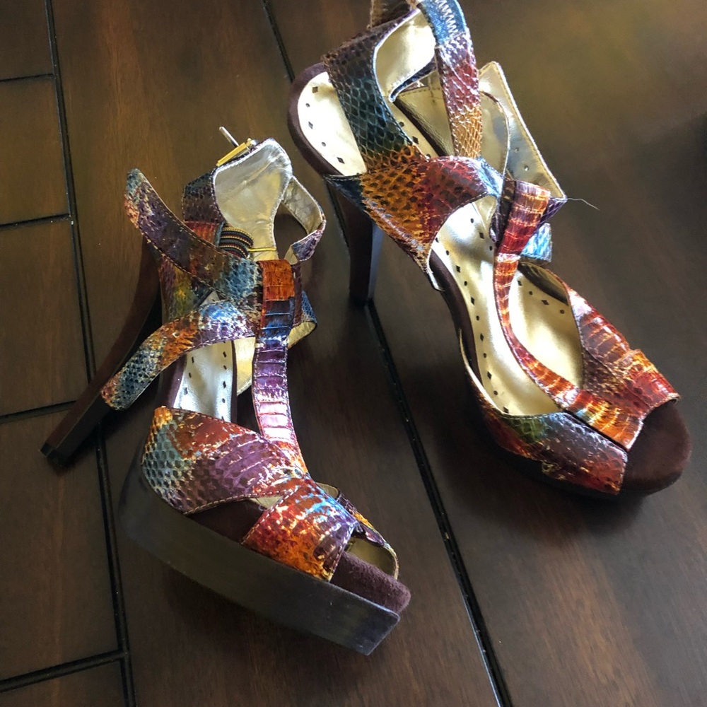 BCBG Girls Multi-colored heels size 8